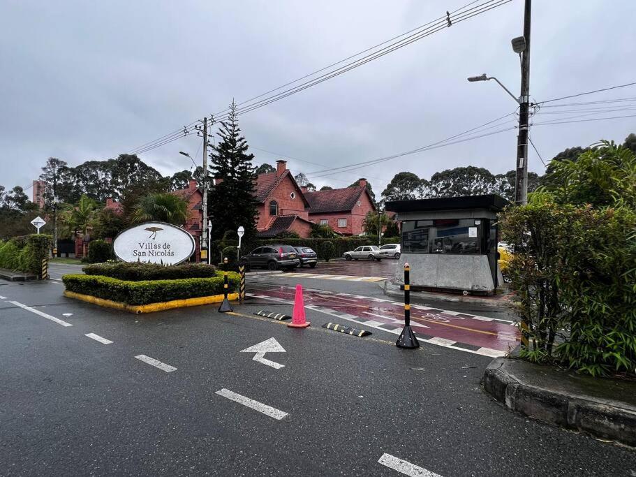 Hermosa Casa , Con Parqueadero En Rionegro Cerca Al Aeropuerto Βίλα Εξωτερικό φωτογραφία