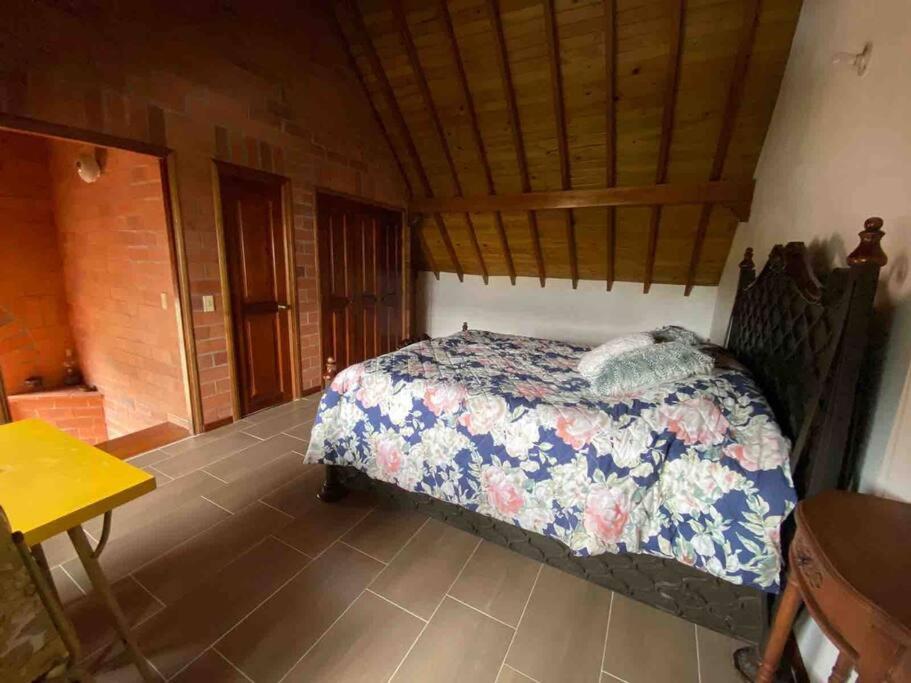 Hermosa Casa , Con Parqueadero En Rionegro Cerca Al Aeropuerto Βίλα Εξωτερικό φωτογραφία