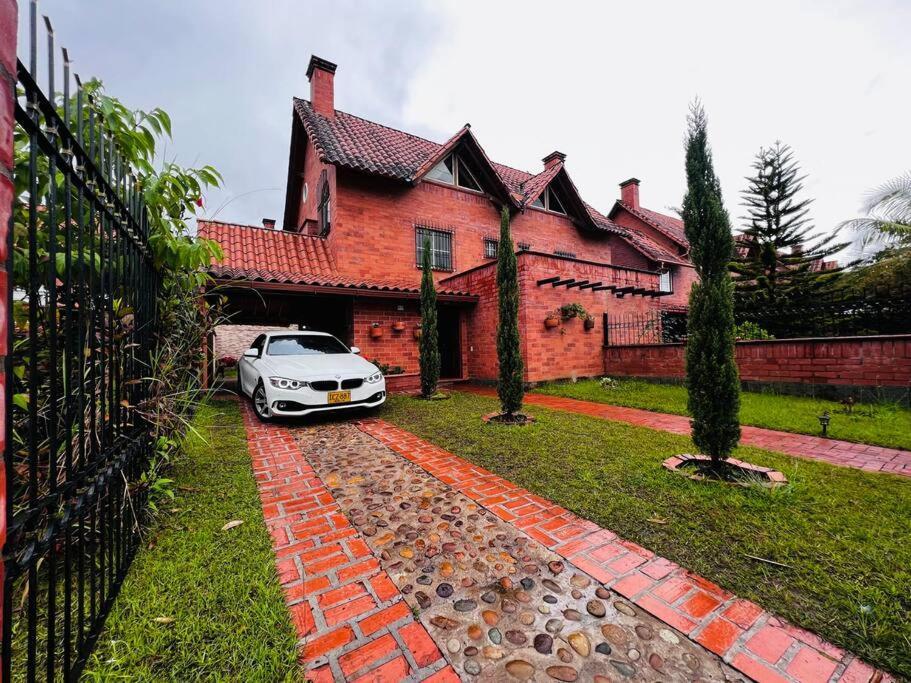 Hermosa Casa , Con Parqueadero En Rionegro Cerca Al Aeropuerto Βίλα Εξωτερικό φωτογραφία